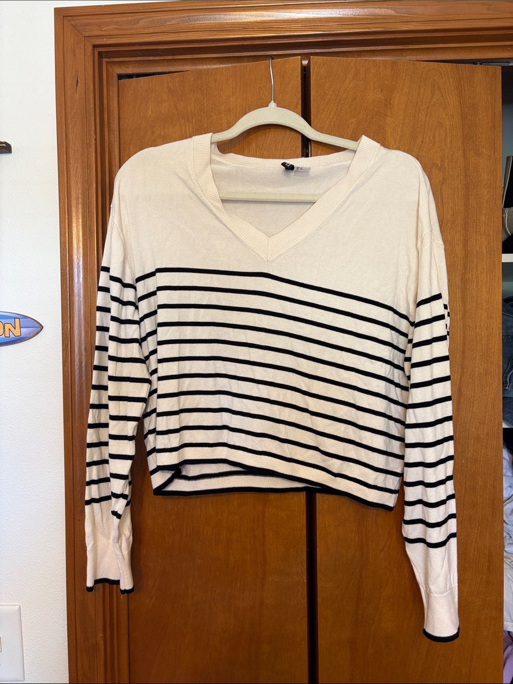 H&M V-Neck Striped Long-Sleeve Knit Top - Ivory/Black